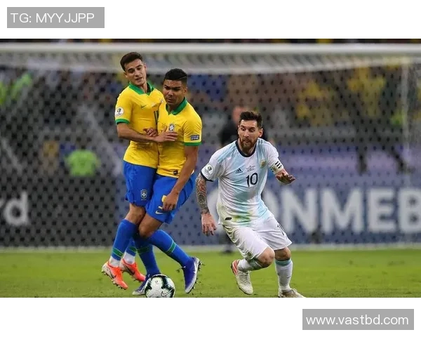 圣保罗主场迎战巴西国际争夺联赛关键三分的精彩对决 圣保罗主场迎战巴西国际争夺联赛关键三分的精彩对决